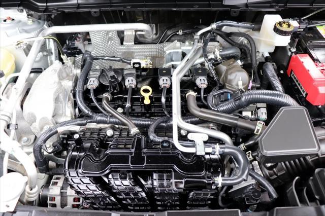 Photo of 2024 Alloy Silver Metallic Mitsubishi Outlander