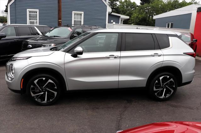 Photo of 2024 Alloy Silver Metallic Mitsubishi Outlander