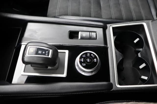 Photo of 2024 Alloy Silver Metallic Mitsubishi Outlander