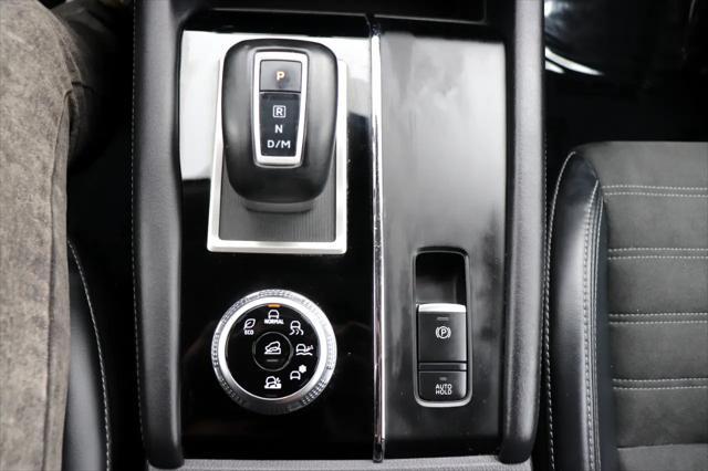Photo of 2024 Alloy Silver Metallic Mitsubishi Outlander