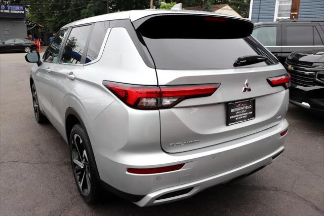 Photo of 2024 Alloy Silver Metallic Mitsubishi Outlander