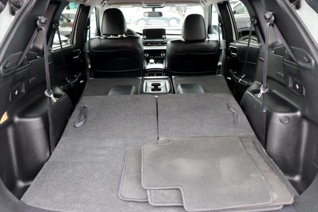 Photo of 2024 Alloy Silver Metallic Mitsubishi Outlander