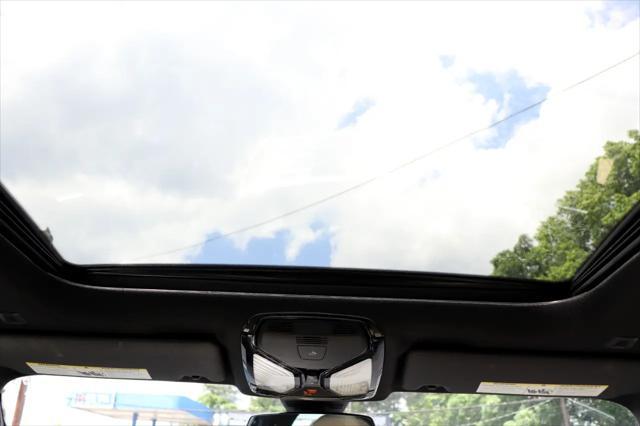 Photo of 2022 Black BMW 330