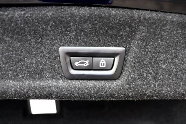 Photo of 2022 Black BMW 330
