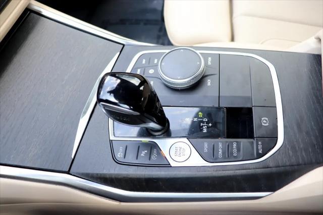 Photo of 2022 Black BMW 330