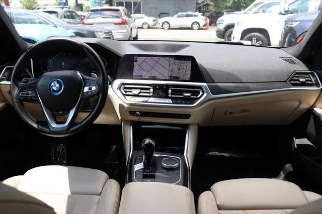 Photo of 2022 Black BMW 330