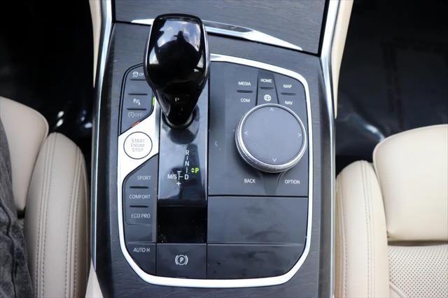 Photo of 2022 Black BMW 330