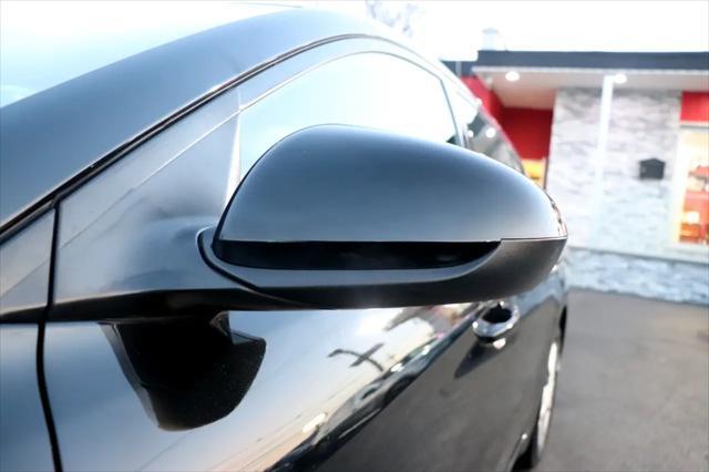 Photo of 2019 Phantom Black Hyundai ELANTRA