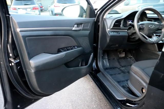 Photo of 2019 Phantom Black Hyundai ELANTRA
