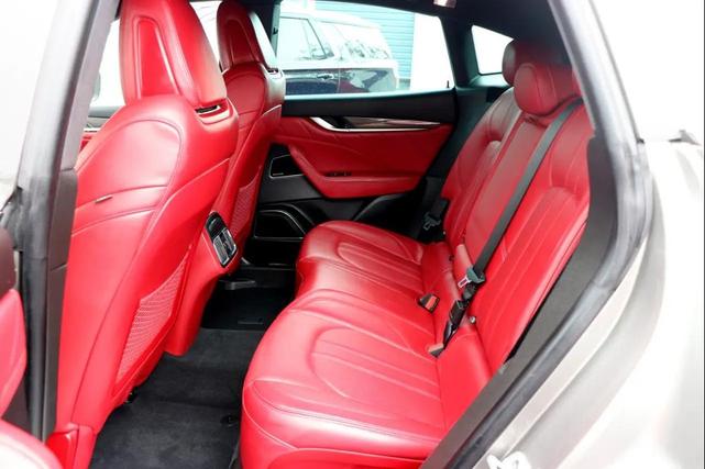Photo of 2019 Gray Maserati Levante