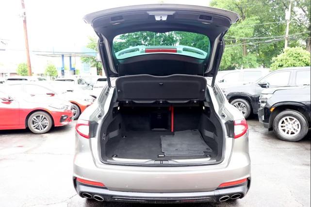 Photo of 2019 Gray Maserati Levante