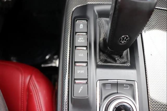 Photo of 2019 Gray Maserati Levante