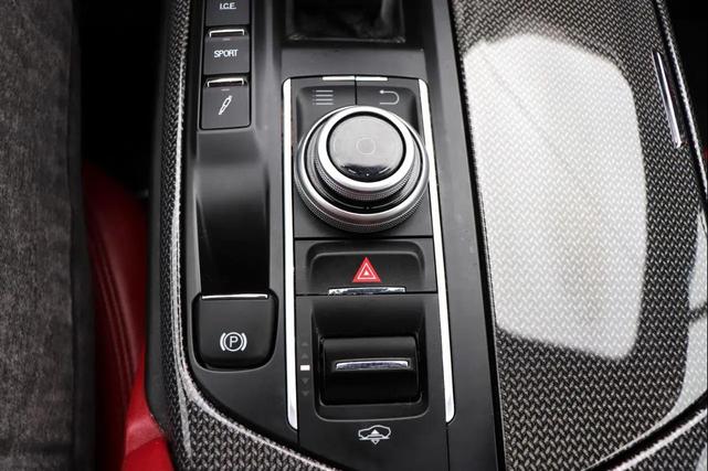 Photo of 2019 Gray Maserati Levante