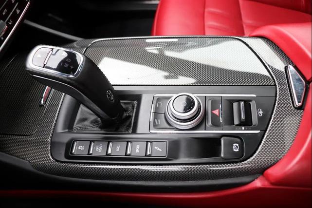 Photo of 2019 Gray Maserati Levante