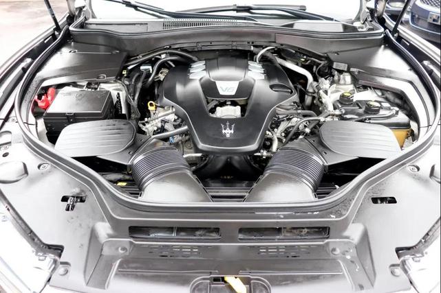 Photo of 2019 Gray Maserati Levante