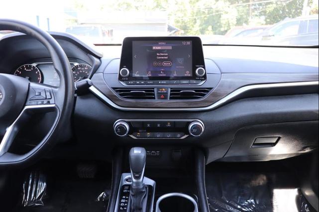 Photo of 2023 Burgundy Nissan Altima