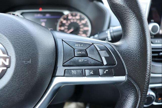 Photo of 2023 Burgundy Nissan Altima