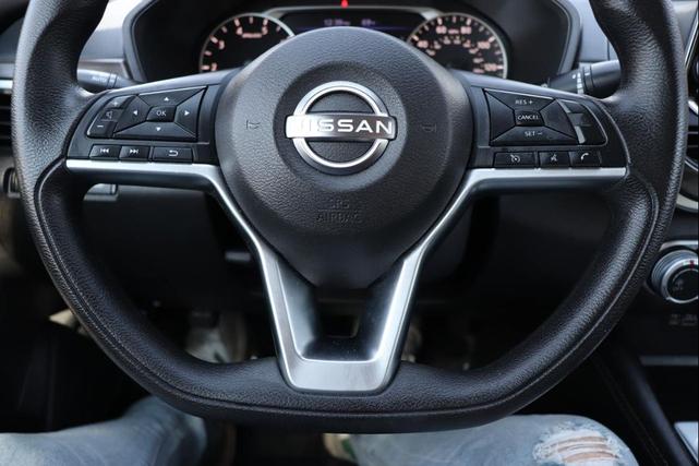 Photo of 2023 Burgundy Nissan Altima
