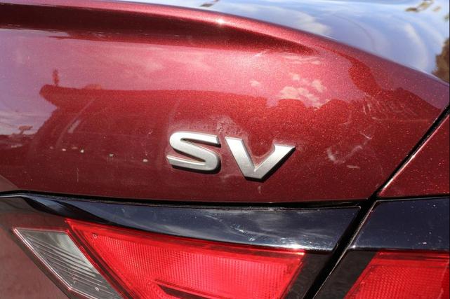 Photo of 2023 Burgundy Nissan Altima