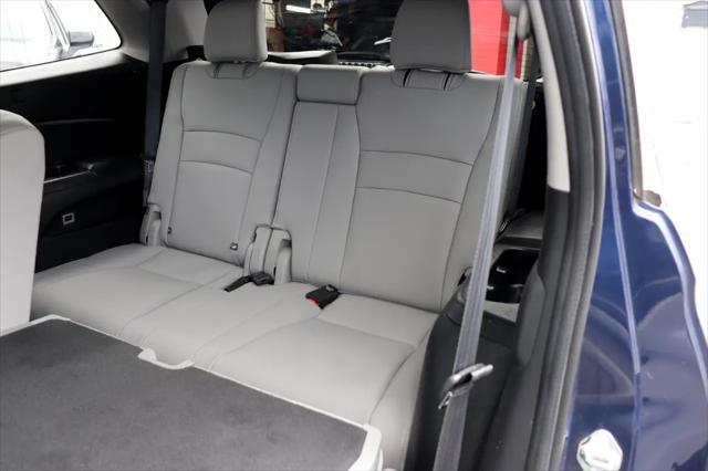 Photo of 2017 Blue Honda Pilot