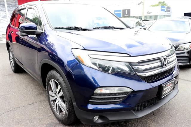 Photo of 2017 Blue Honda Pilot