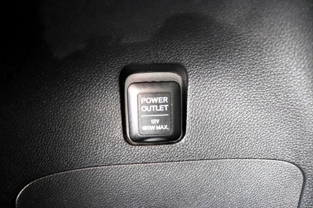 Photo of 2017 Blue Honda Pilot