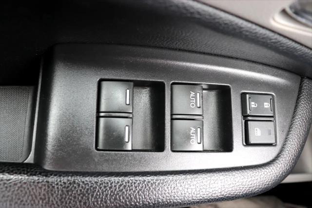 Photo of 2017 Blue Honda Pilot
