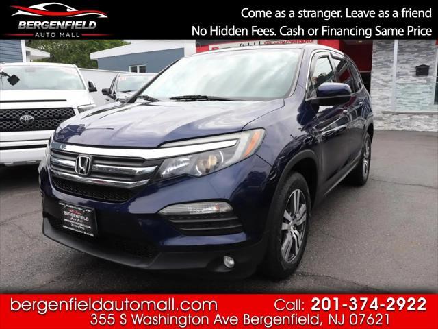 Photo of 2017 Blue Honda Pilot