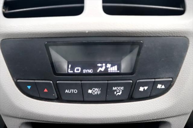 Photo of 2017 Blue Honda Pilot