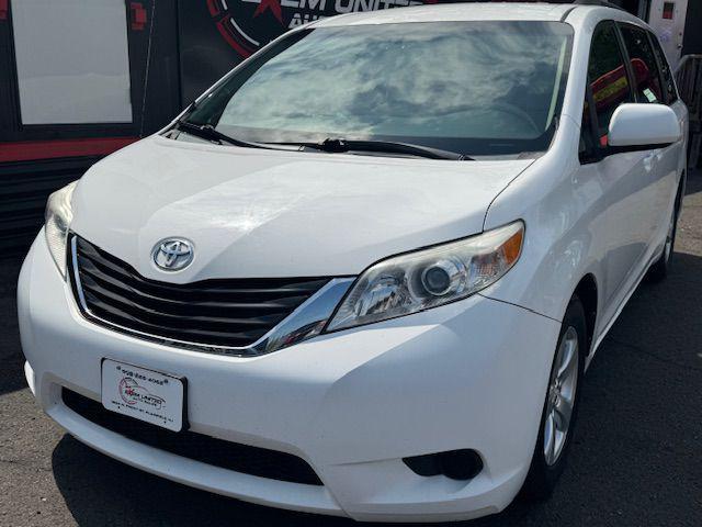 2014 Toyota Sienna