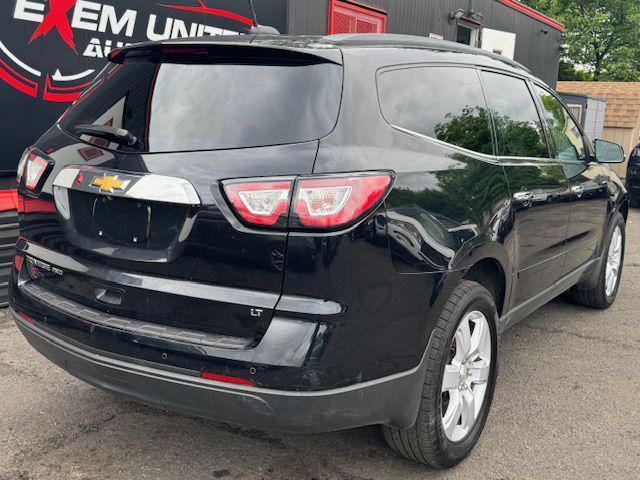 Photo of 2017 Mosaic Black Metallic Chevrolet Traverse