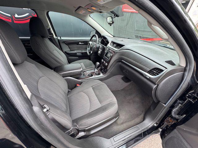Photo of 2017 Mosaic Black Metallic Chevrolet Traverse