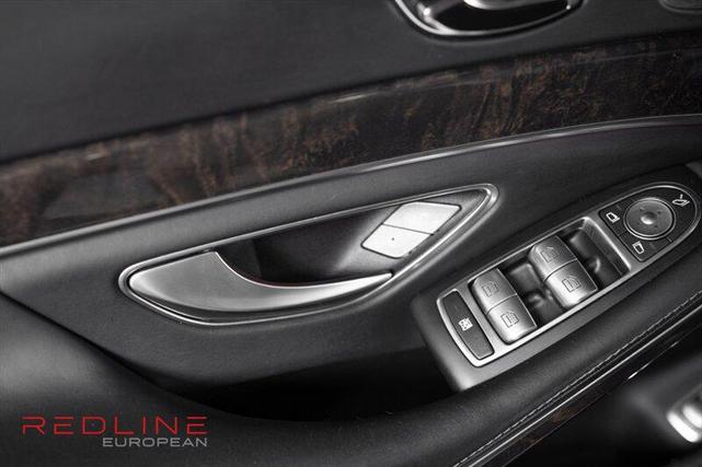 Photo of 2016 black Mercedes-Benz AMG S