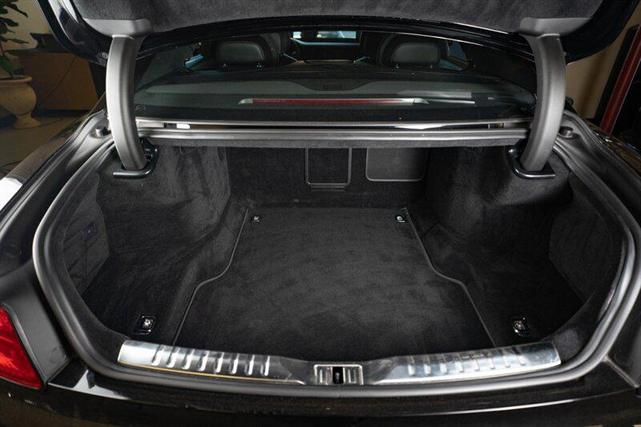Photo of 2021 black Bentley Flying Spur
