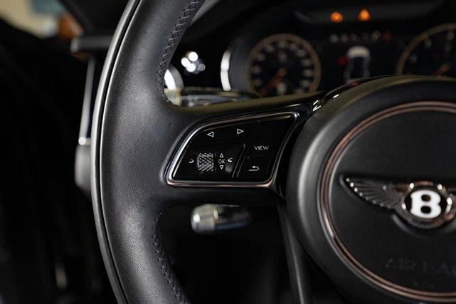 Photo of 2021 black Bentley Flying Spur