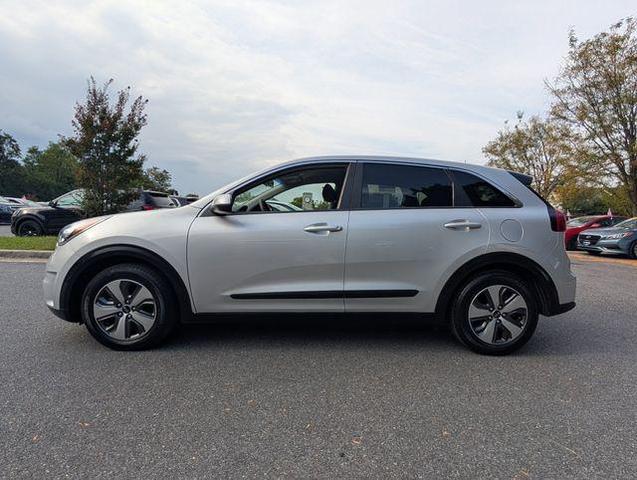Photo of 2019 Silky Silver Kia Niro