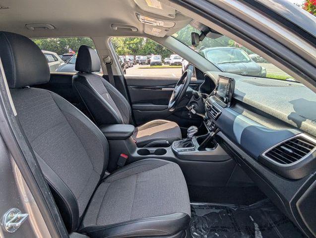 Photo of 2021 Steel Gray Kia Seltos