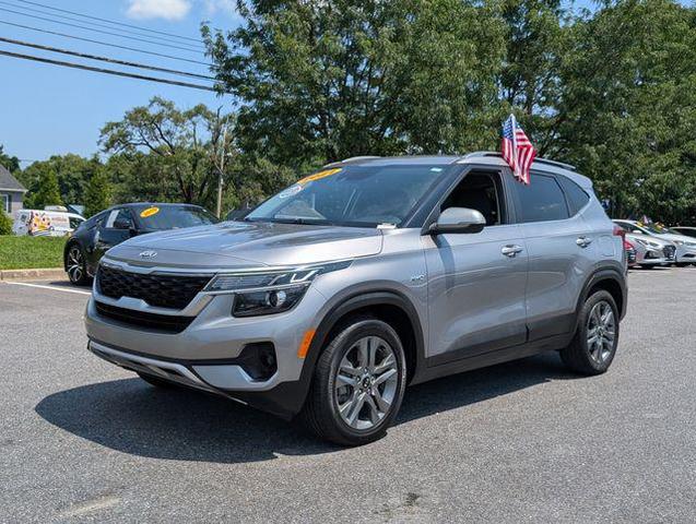 Photo of 2021 Steel Gray Kia Seltos