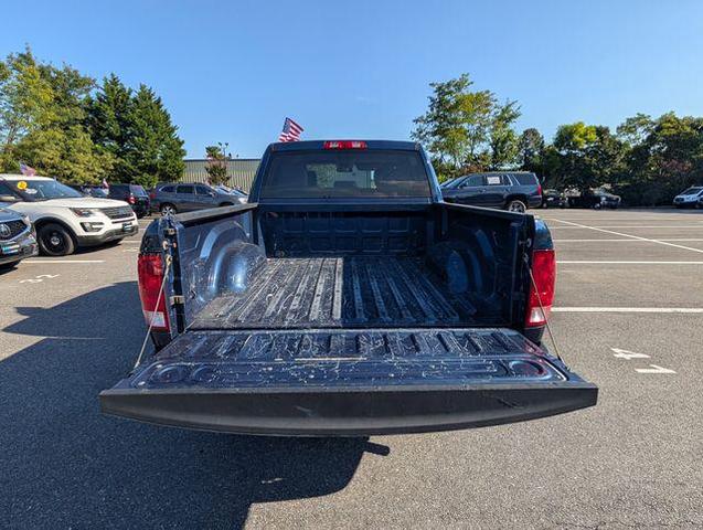 Photo of 2019 Patriot Blue Pearlcoat RAM 1500 Classic
