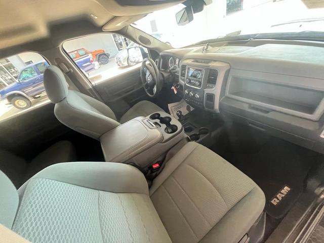 Photo of 2018 Granite Crystal Clearcoat Metallic RAM 2500