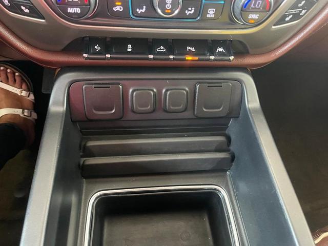 Photo of 2017 Iridescent Pearl Tricoat Chevrolet Silverado 1500