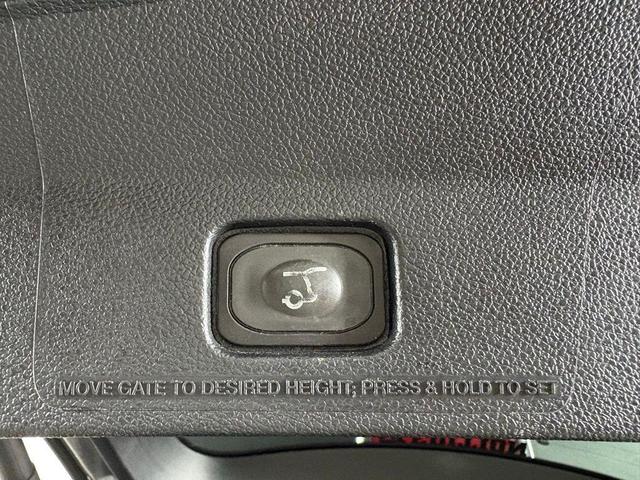 Photo of 2019 Magnetic Ford Explorer