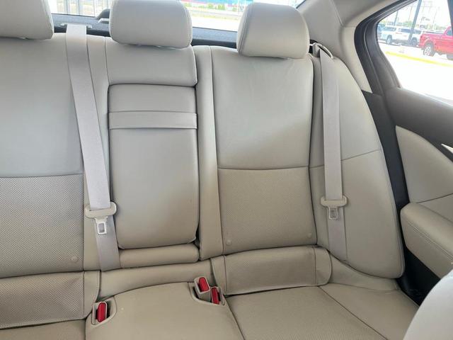 Photo of 2022 Majestic White INFINITI Q50