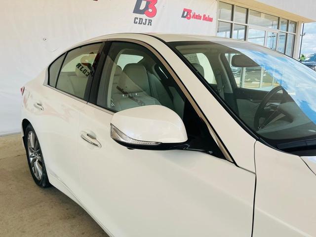 Photo of 2022 Majestic White INFINITI Q50