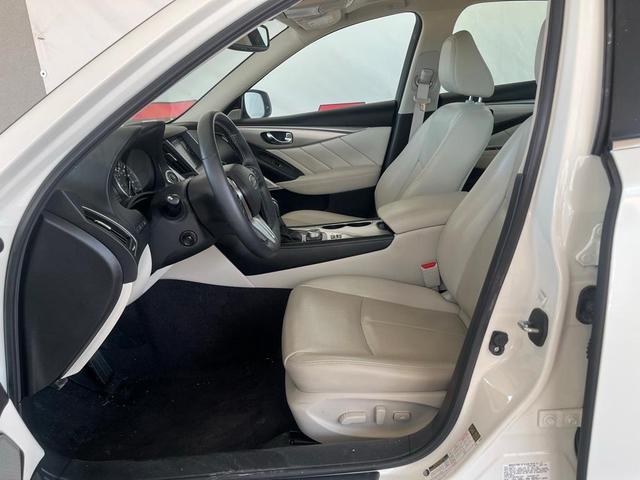 Photo of 2022 Majestic White INFINITI Q50