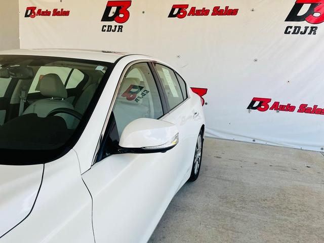 Photo of 2022 Majestic White INFINITI Q50