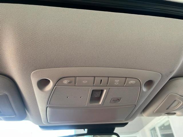 Photo of 2022 Majestic White INFINITI Q50