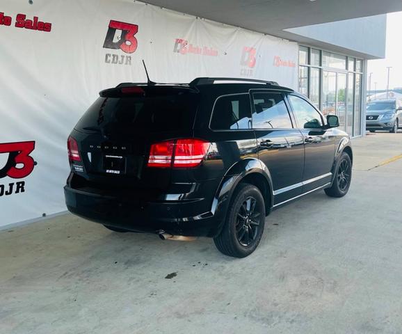 Photo of 2020 Pitch Black Clearcoat Dodge Journey