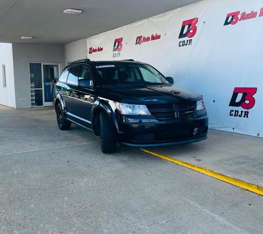 Photo of 2020 Pitch Black Clearcoat Dodge Journey