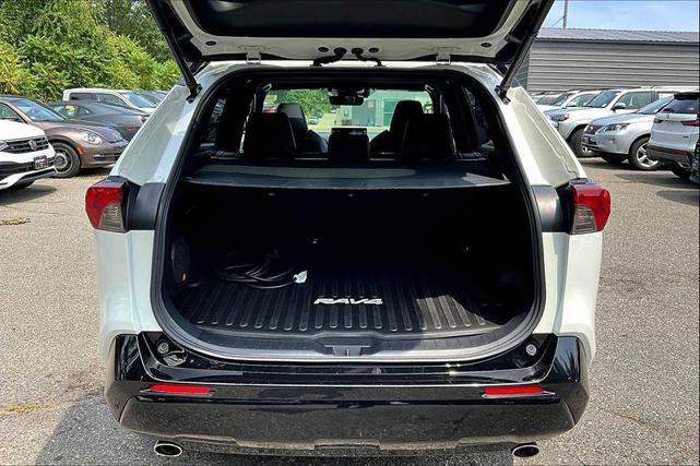 Photo of 2022 Blizzard Pearl/Midnight Black Metallic Toyota RAV4 Prime